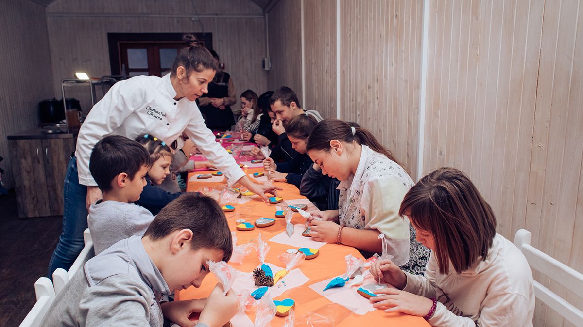 Чудова розвага для дітей та дорослих | Розпис пряників на майстер-класі Оксани Чабанюк 2