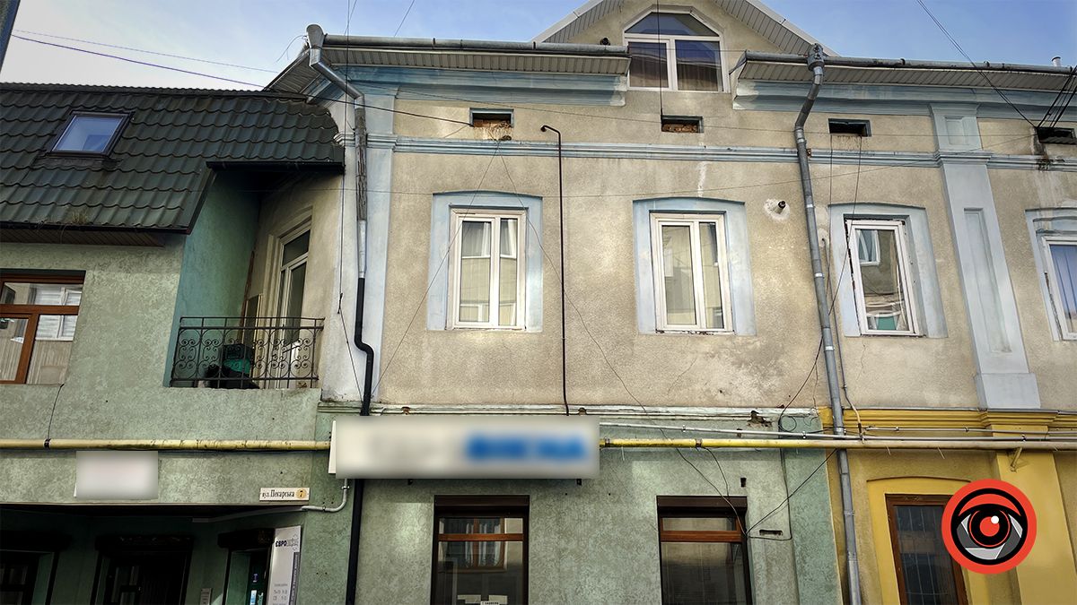 Краса, до якої треба здійняти голову: 180 метрів вулицею Пекарською в Коломиї 10