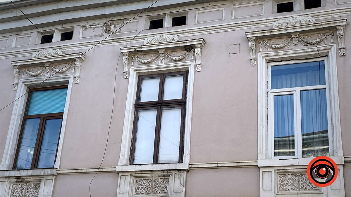 Краса, до якої треба здійняти голову: 180 метрів вулицею Пекарською в Коломиї 3