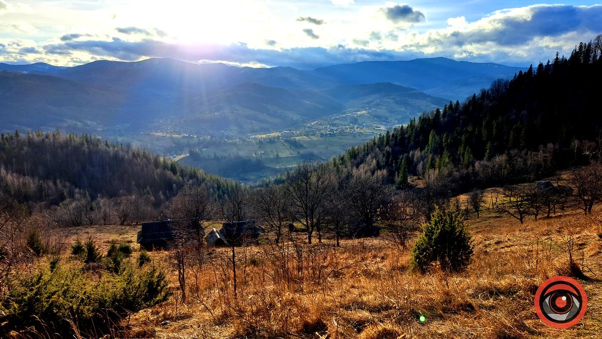 Фотомандрівка до полонини на горі Сиглін, де є найвища гойдалка Карпат