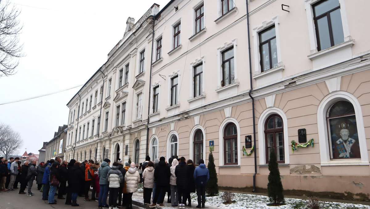 У Коломиї відкрили меморіальну дошку Ярославу "Гуцулу" Міляру 4