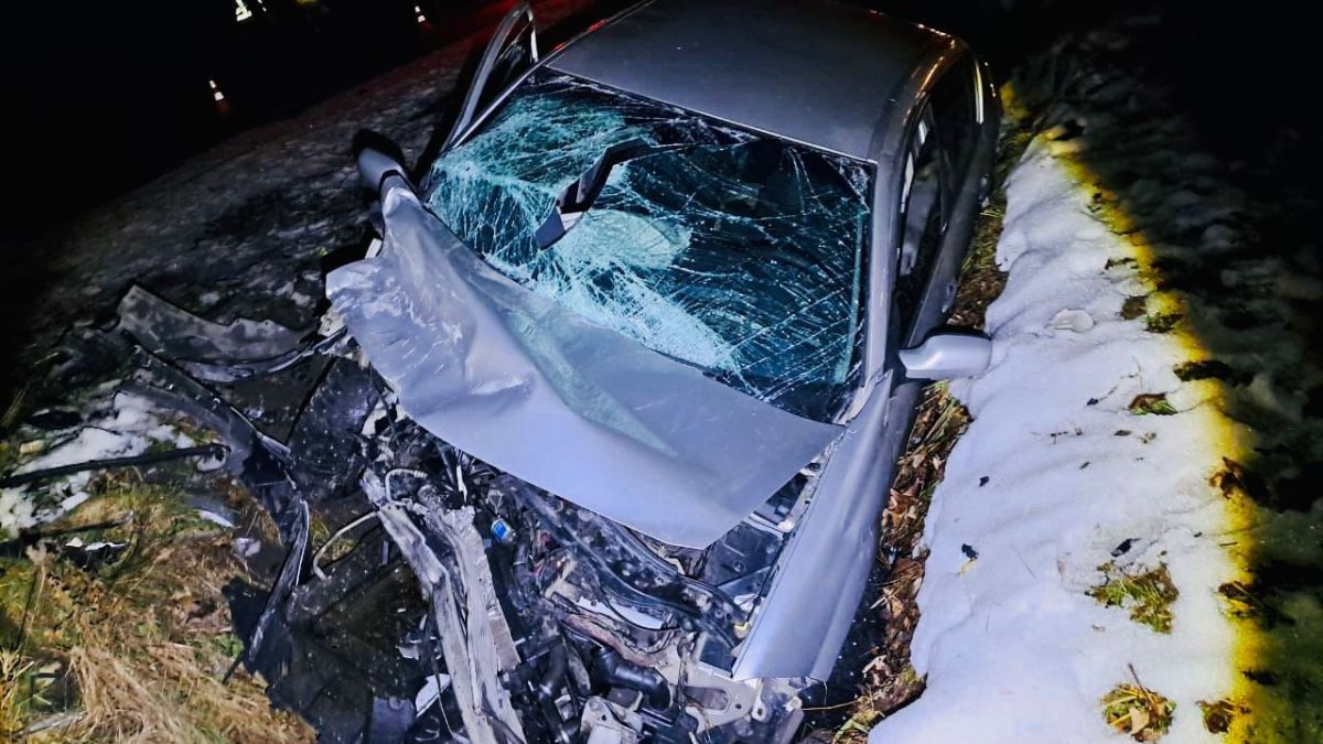 На Прикарпатті в аваріях травмовано 6 людей, одна особа загинула 3