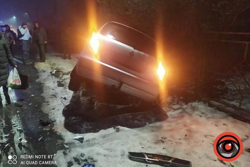 День ДТП: через ожеледицю 6 грудня у Коломиї та ближніх селах трапилось щонайменше 8 аварій 13