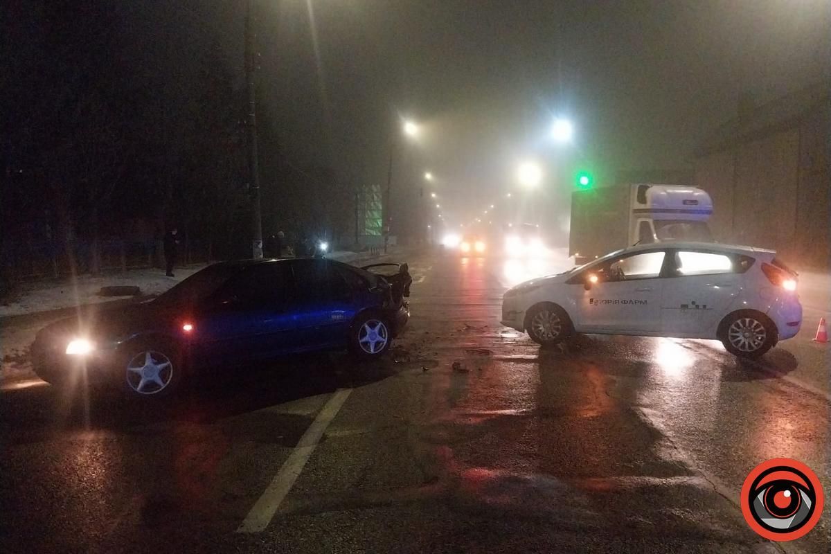 День ДТП: через ожеледицю 6 грудня у Коломиї та ближніх селах трапилось щонайменше 8 аварій 6