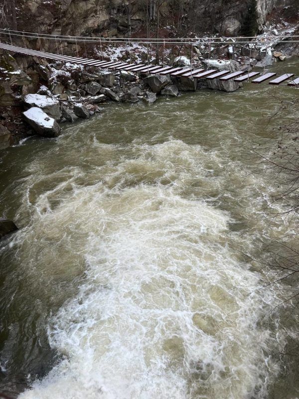 Який водоспад «Пробій» в Яремче сьогодні? 1