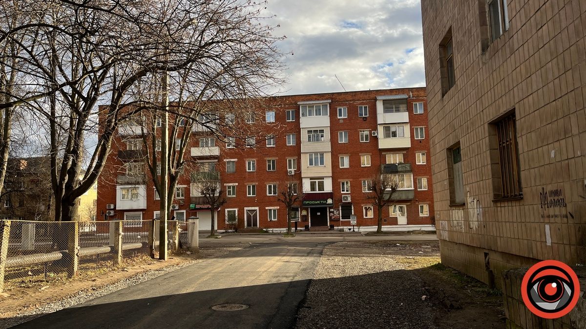 Нарешті почули: у Коломиї до садочка постелили асфальт 3