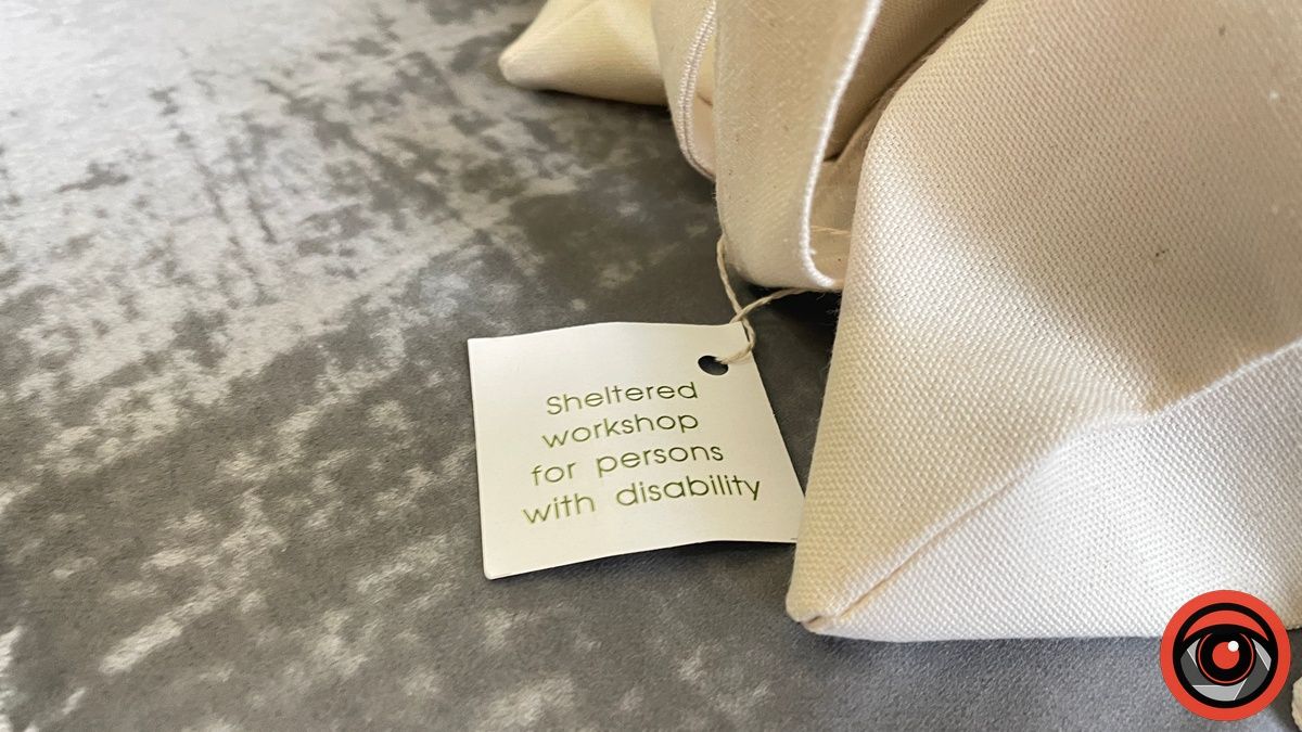 Депутатів Коломийської міської ради вітали і обдаровували подарунками під час сесії. Скільки це коштувало? 2