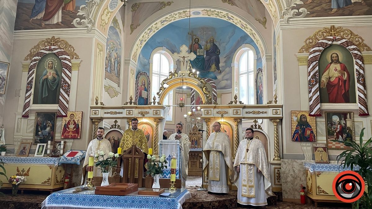 Святкове Богослужіння у храмі Святого Миколая у Коломиї | Фоторепортаж 1