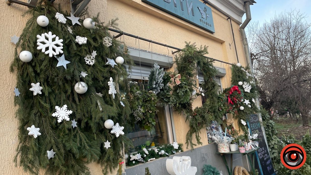 Конкурс для коломийських підприємців на кращий різдвяний декор 8