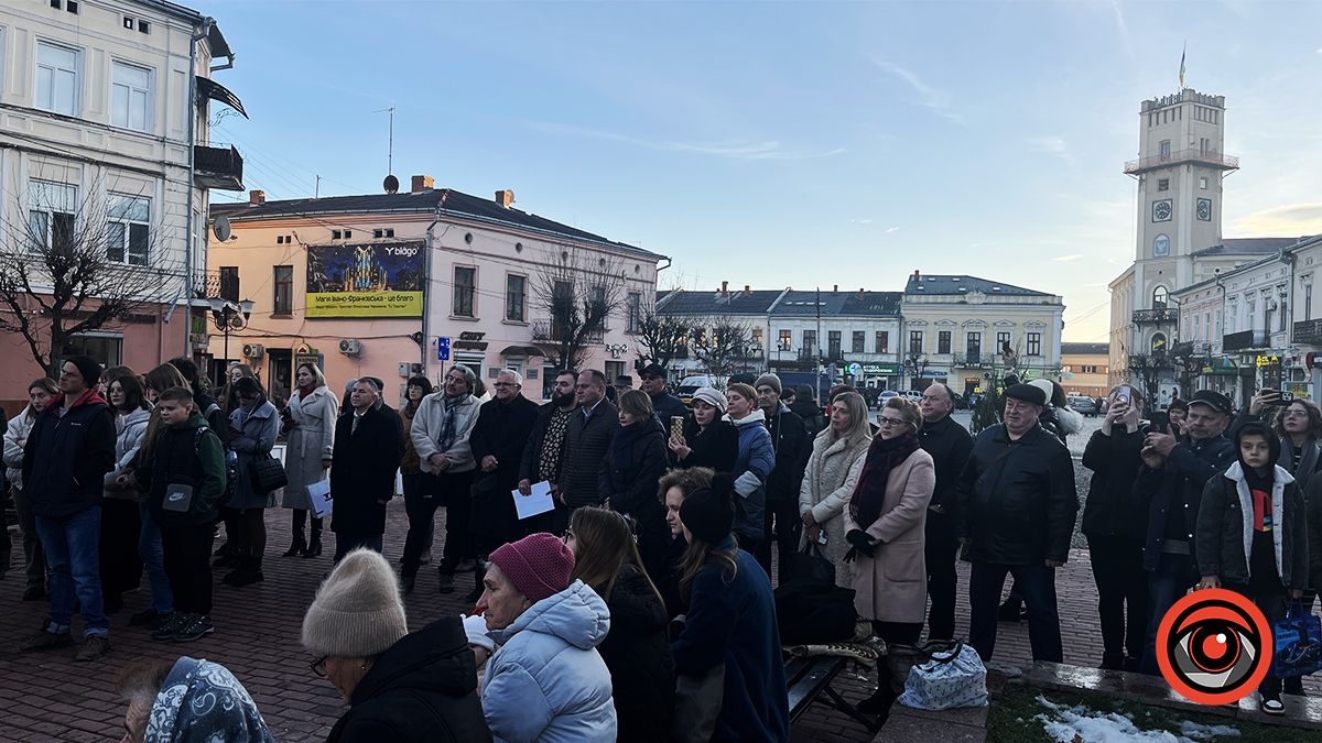 У центрі Коломиї відкрили особливу різдвяну шопку. Фоторепортаж 9