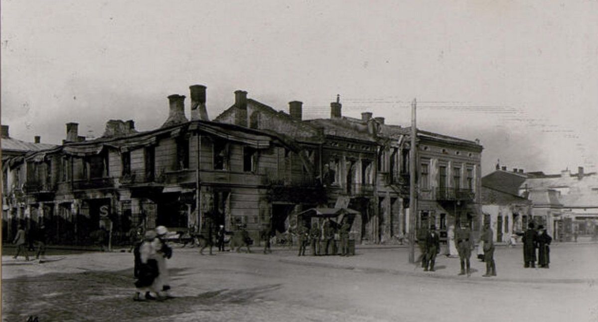 Коломия, головна площа, попередньо - п. ХХ ст