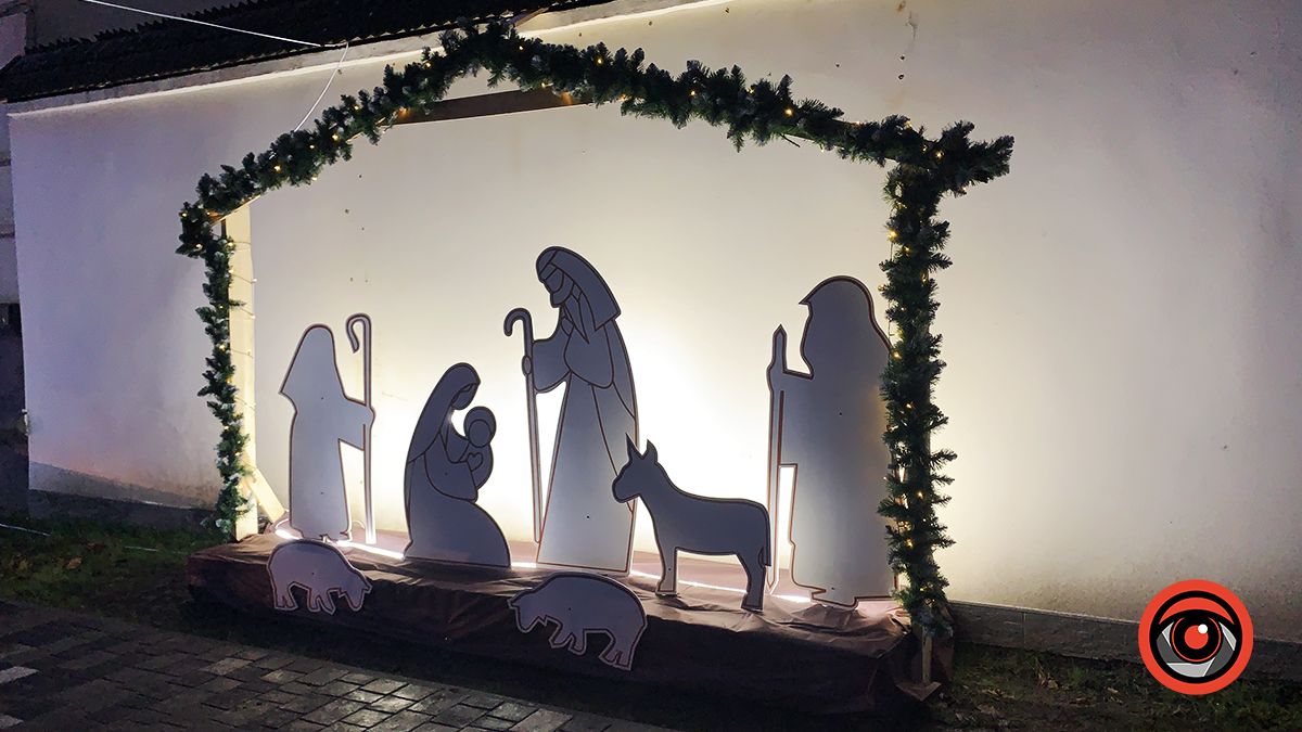 У Коломиї створили різдвяну інсталяцію на вул. Театральній 2