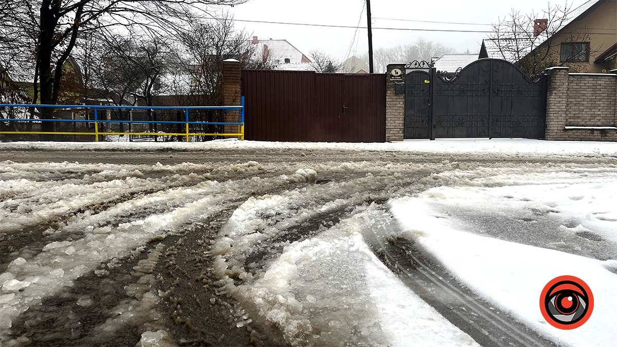 Чи забезпечений проїзд на дорогах у Коломиї після негоди 9