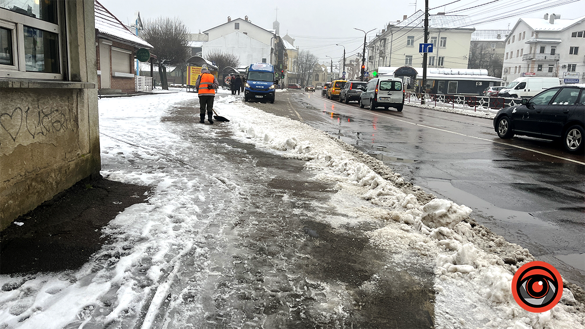 Чи забезпечений проїзд на дорогах у Коломиї після негоди 14