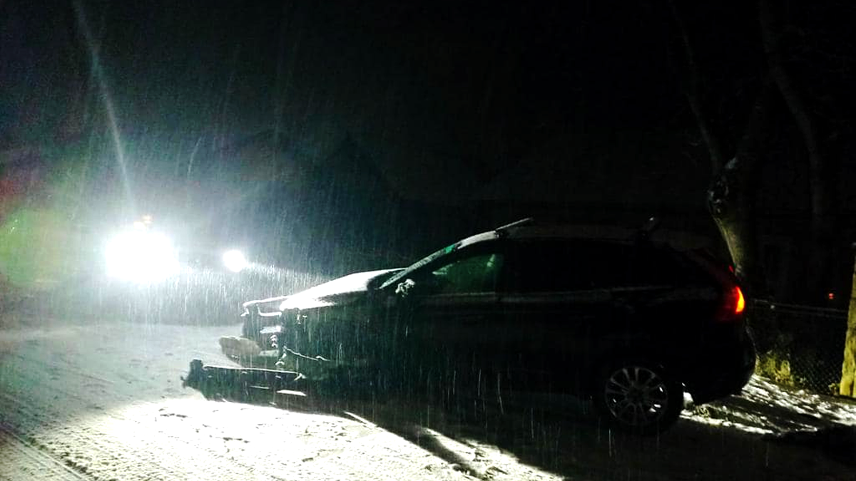 В якому стані дороги Прикарпаття після негоди 1 грудня? 1