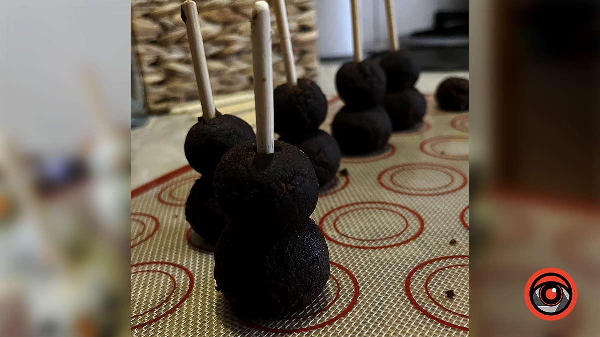 Кейк-попси сніговички | Смачний та легкий рецепт зимового десерту 2