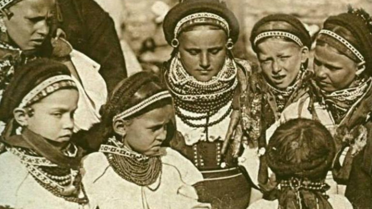 Як одягались українські школярі до Другої світової війни? 4