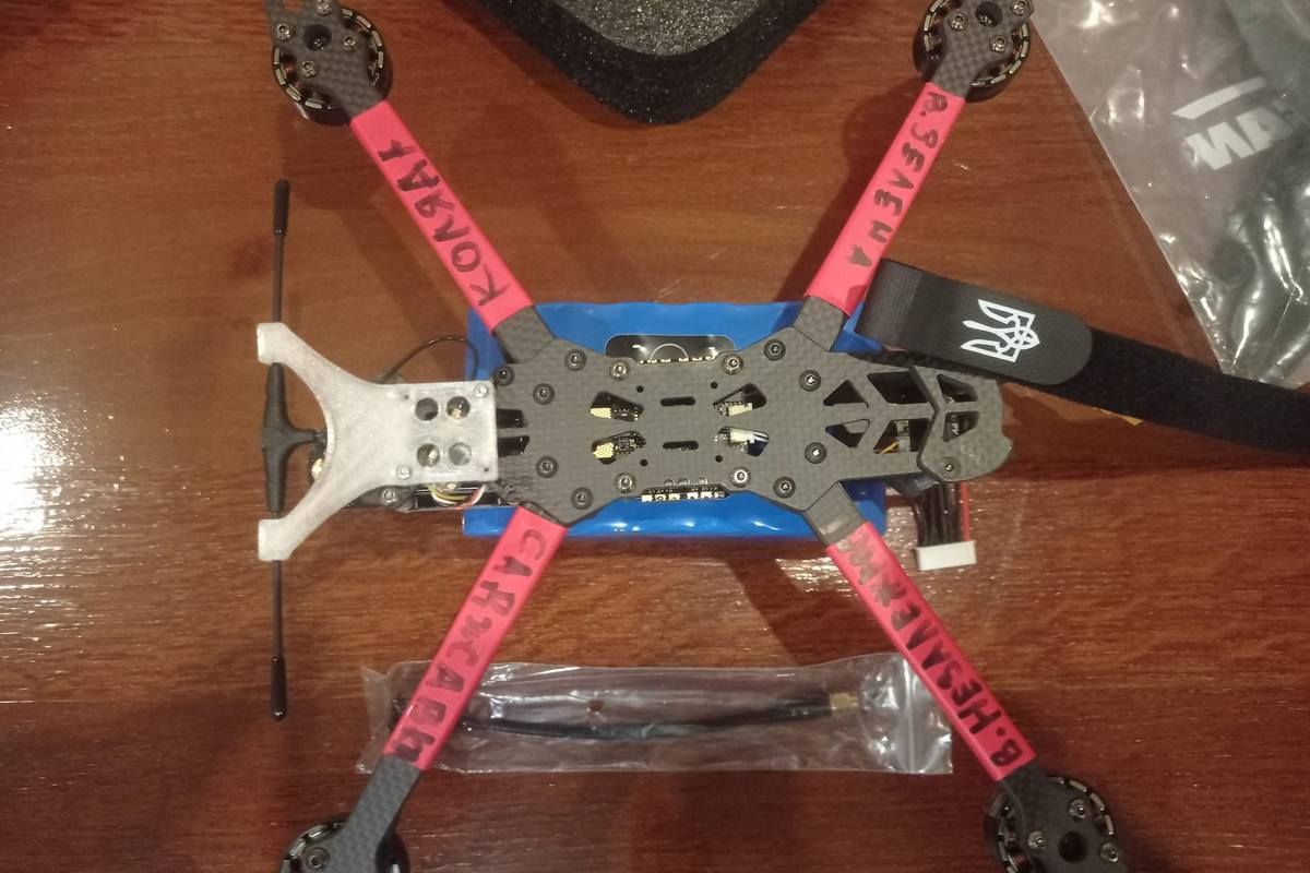 Благодійна коляда: "Саджовецькі козаки" придбали 14 дронів для ЗСУ 1