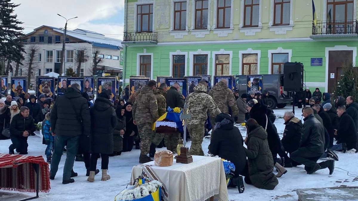 Отинійщина втратила 23-річного захисника Дмитра Вежбіцького 4