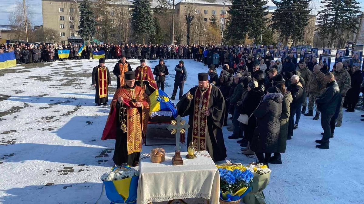 Отинійщина втратила 23-річного захисника Дмитра Вежбіцького 1