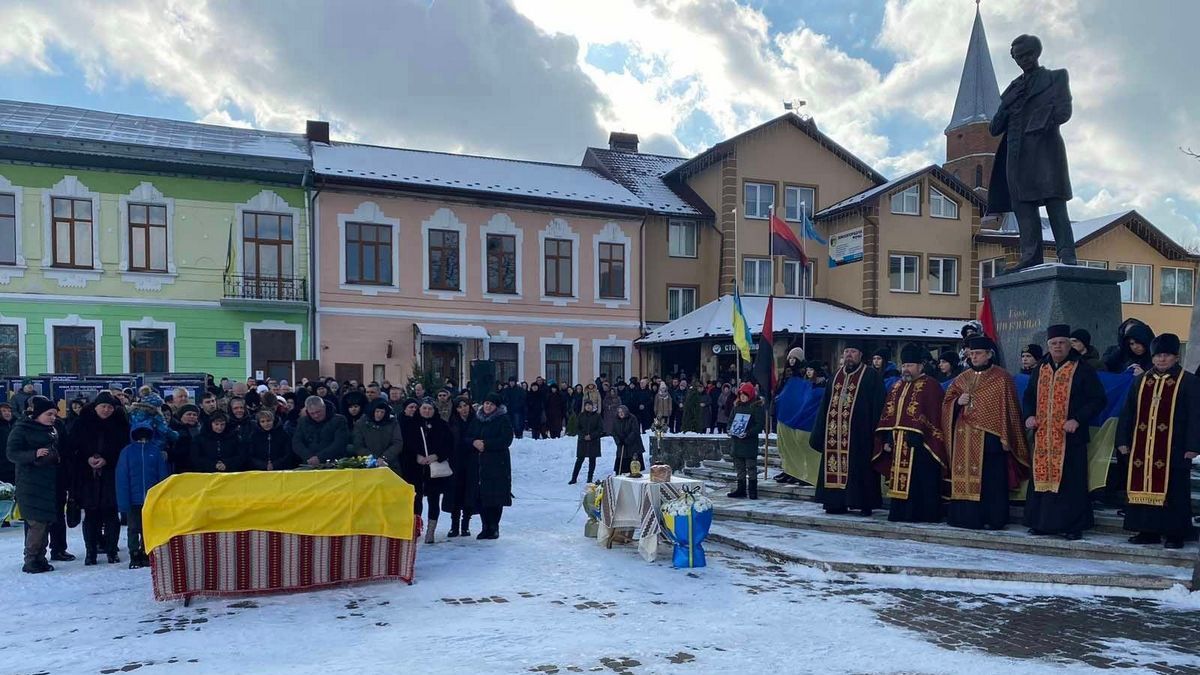 Отинійщина втратила 23-річного захисника Дмитра Вежбіцького 2