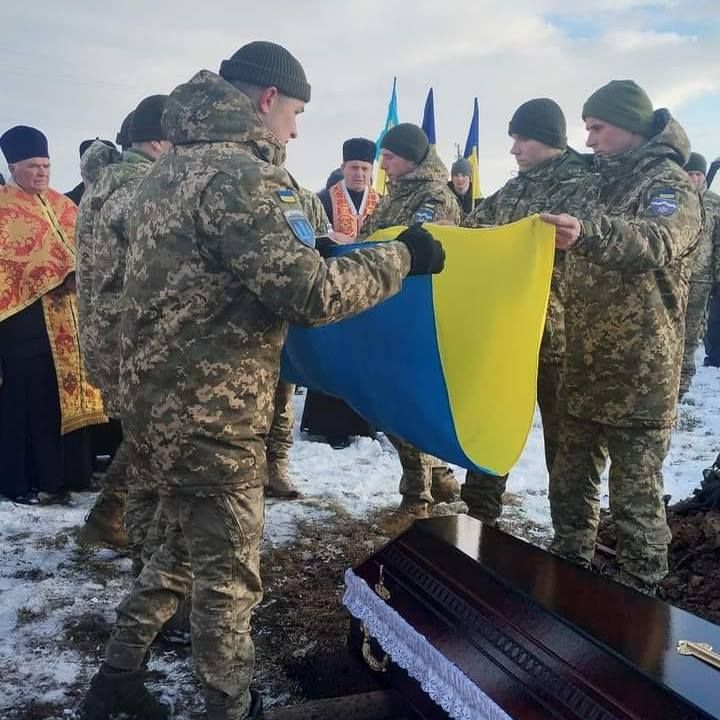 П'ядицька громада провела в останню путь Героя Віталія Івасюка 9