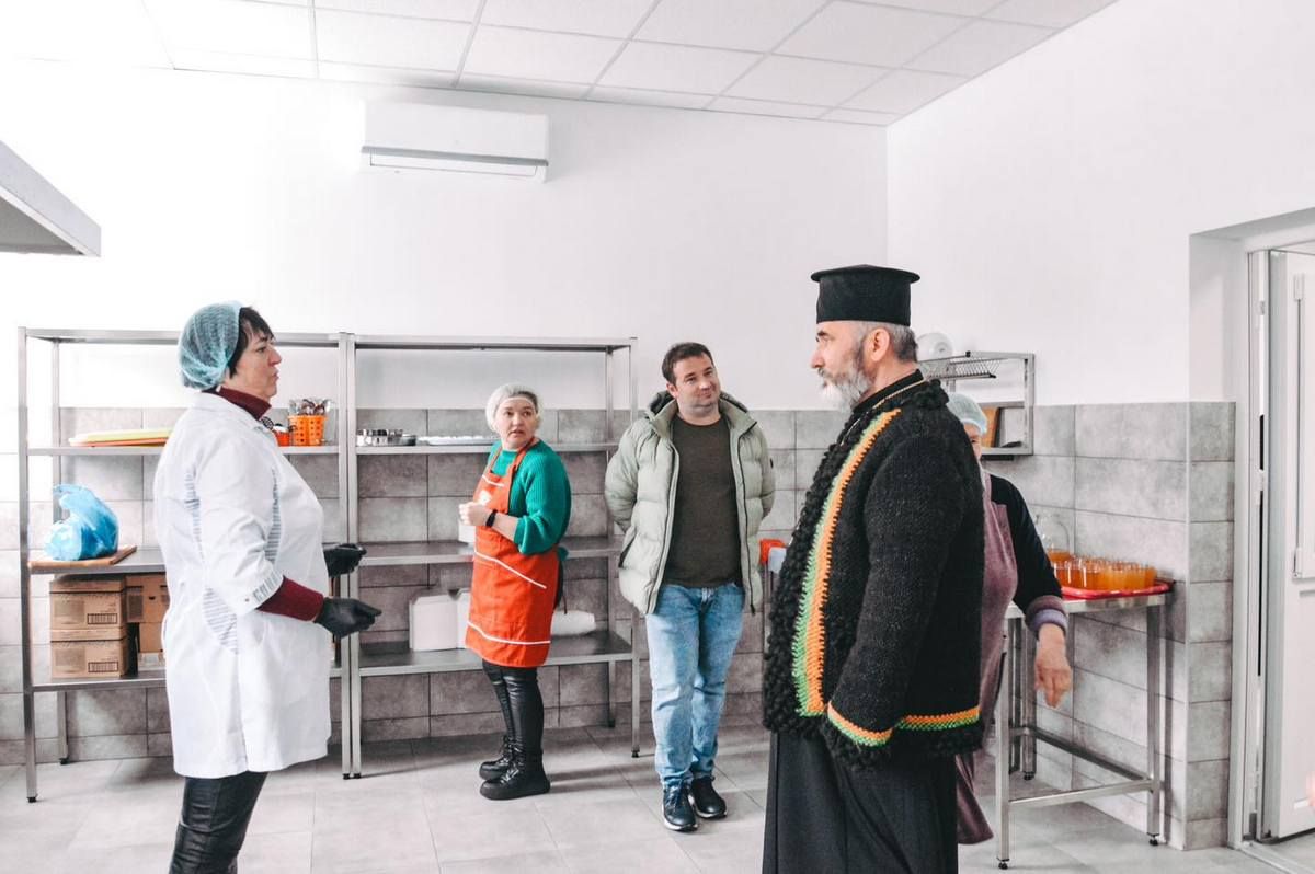 У Косові запрацювала благодійна їдальня для потребуючих 3