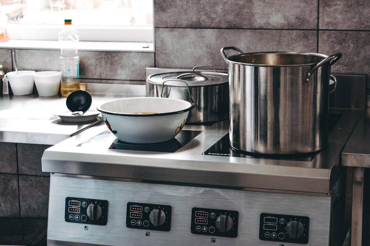 У Косові запрацювала благодійна їдальня для потребуючих 5