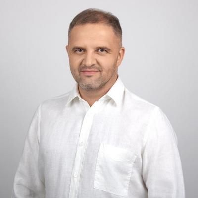 Куди їздили коломийські депутати, покидаючи Україну 2