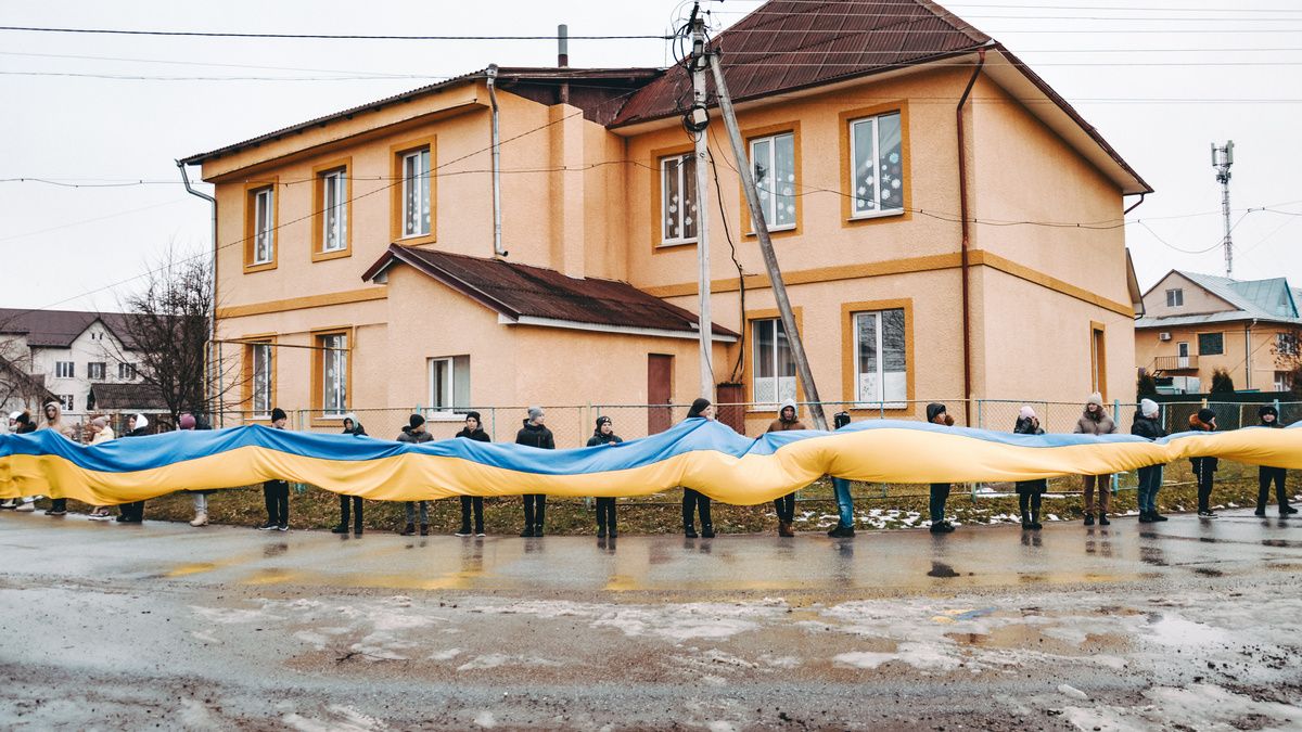 У Нижньому Вербіжі навіки прощались із загиблим воїном Василем Гончаруком 9