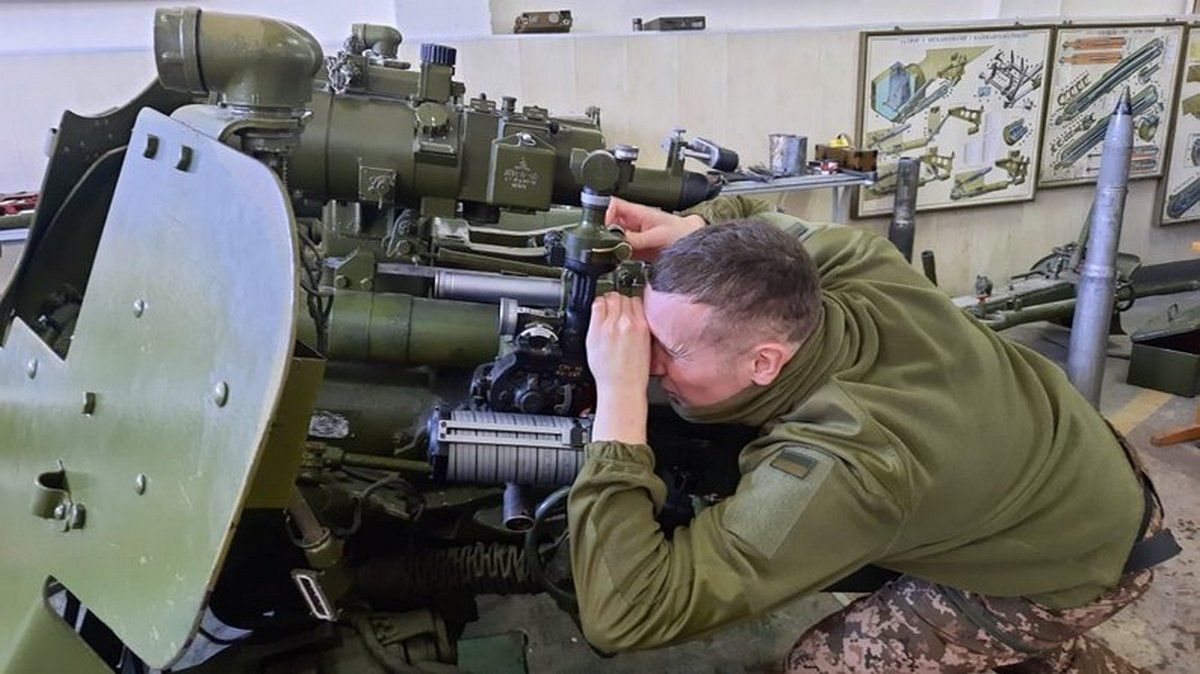 "Зараз моє завдання − керувати вогнем", - колишній голова села на Коломийщині Іван Вережак про службу в ЗСУ 1