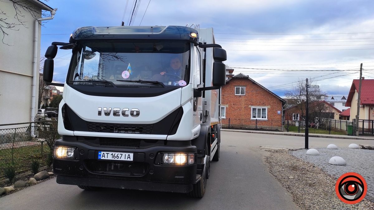 Як виглядає сміттєвоз, який Коломия закупила за понад 6 млн грн 3