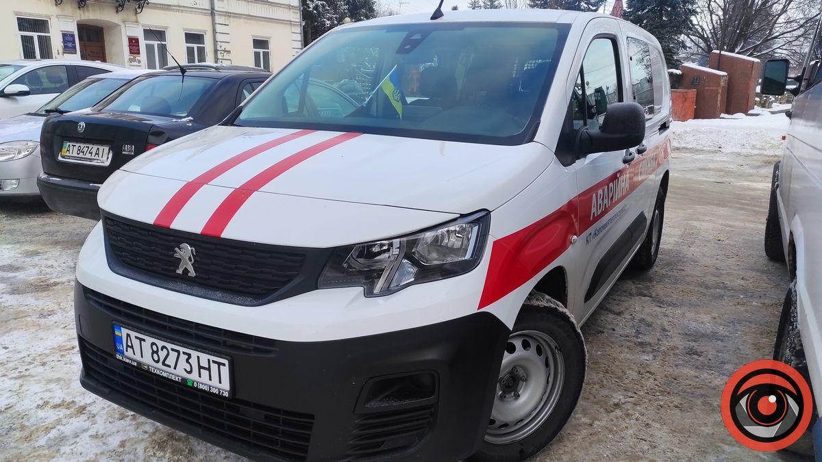 Для комунального підприємства Коломия купила два новесеньких PEUGEOT