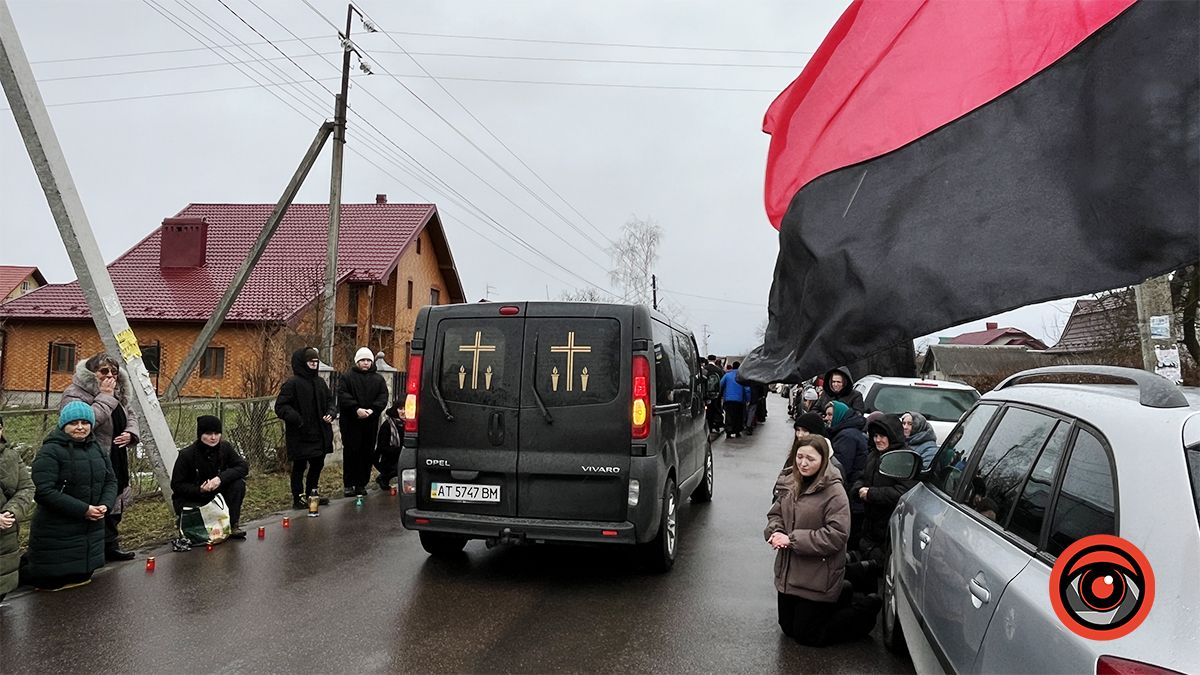 У Воскресинцях зустріли полеглого Олександра Настащука 5