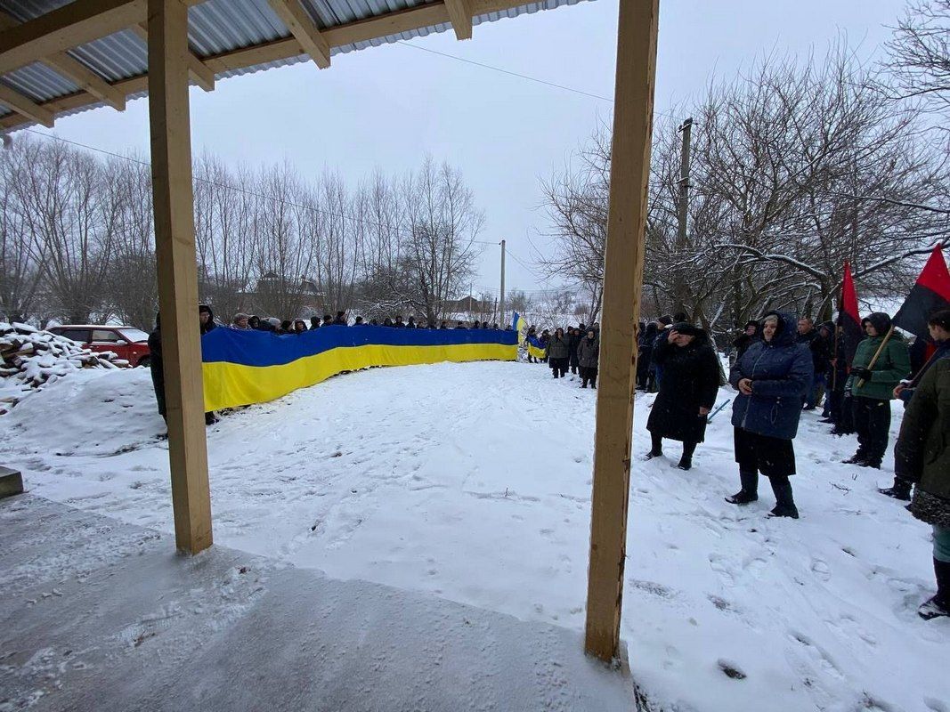 Печеніжинська громада зустріла Героя Руслана Шелембина 6