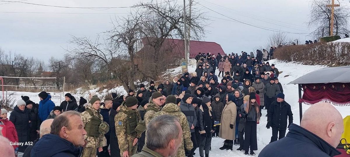 П'ядицька громада провела в останню путь Героя Віталія Івасюка 2