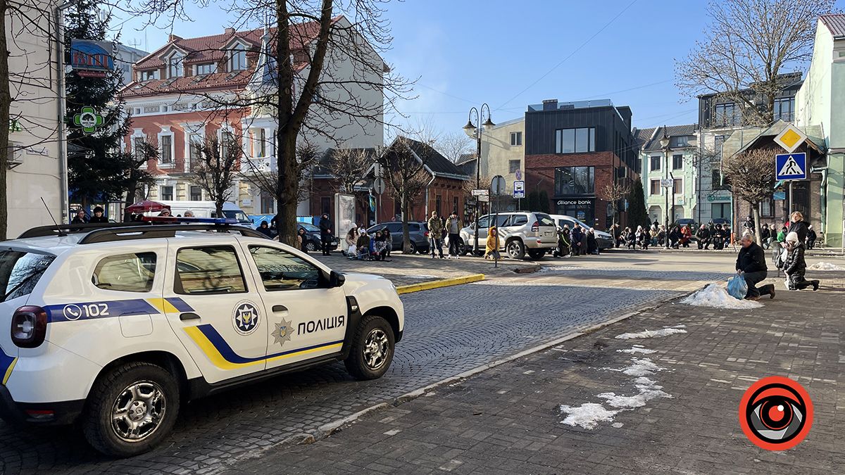 Коломияни віддали останню шану захисникам Сергію Томащуку та Ігорю Ілюку 7