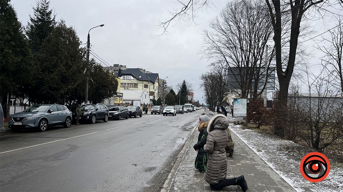 зустріч військового