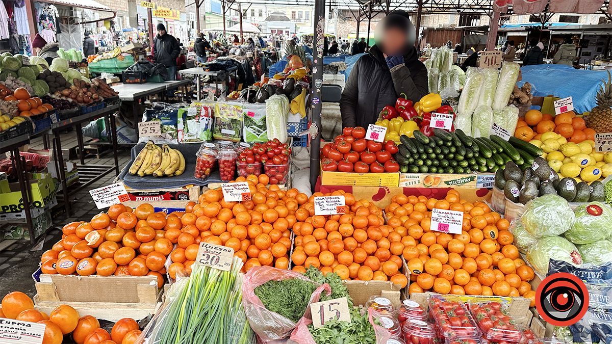 Фрукти у Коломиї: які ціни на ринку 1