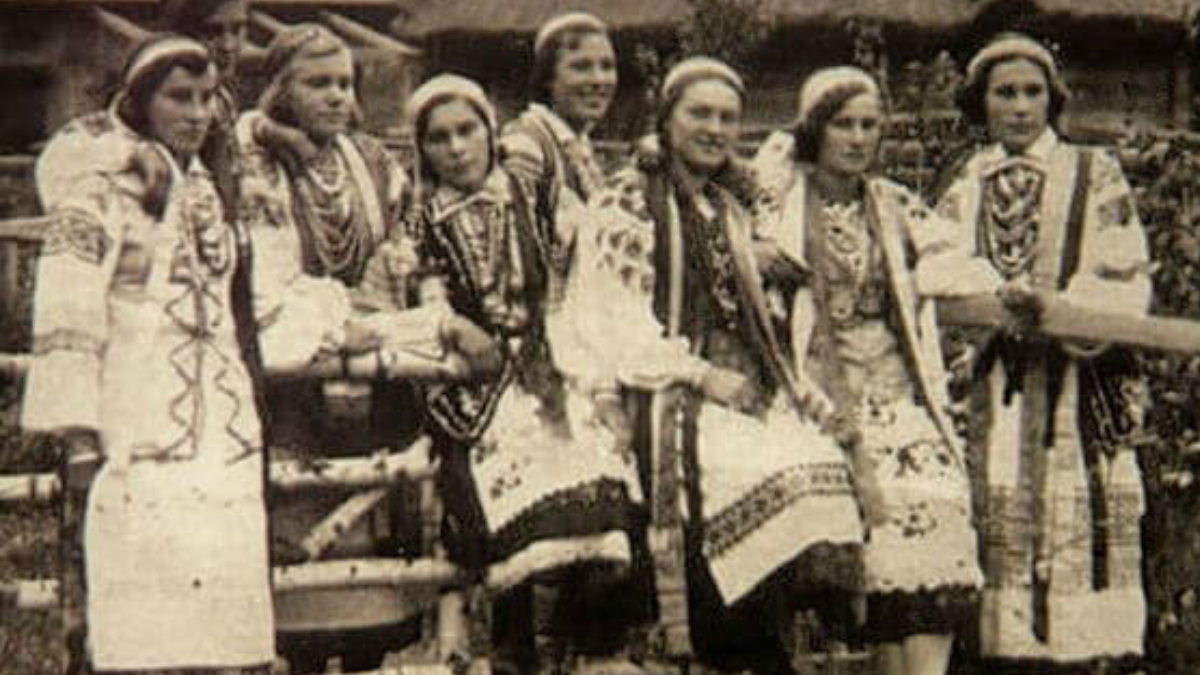 Як одягались українські школярі до Другої світової війни? 2