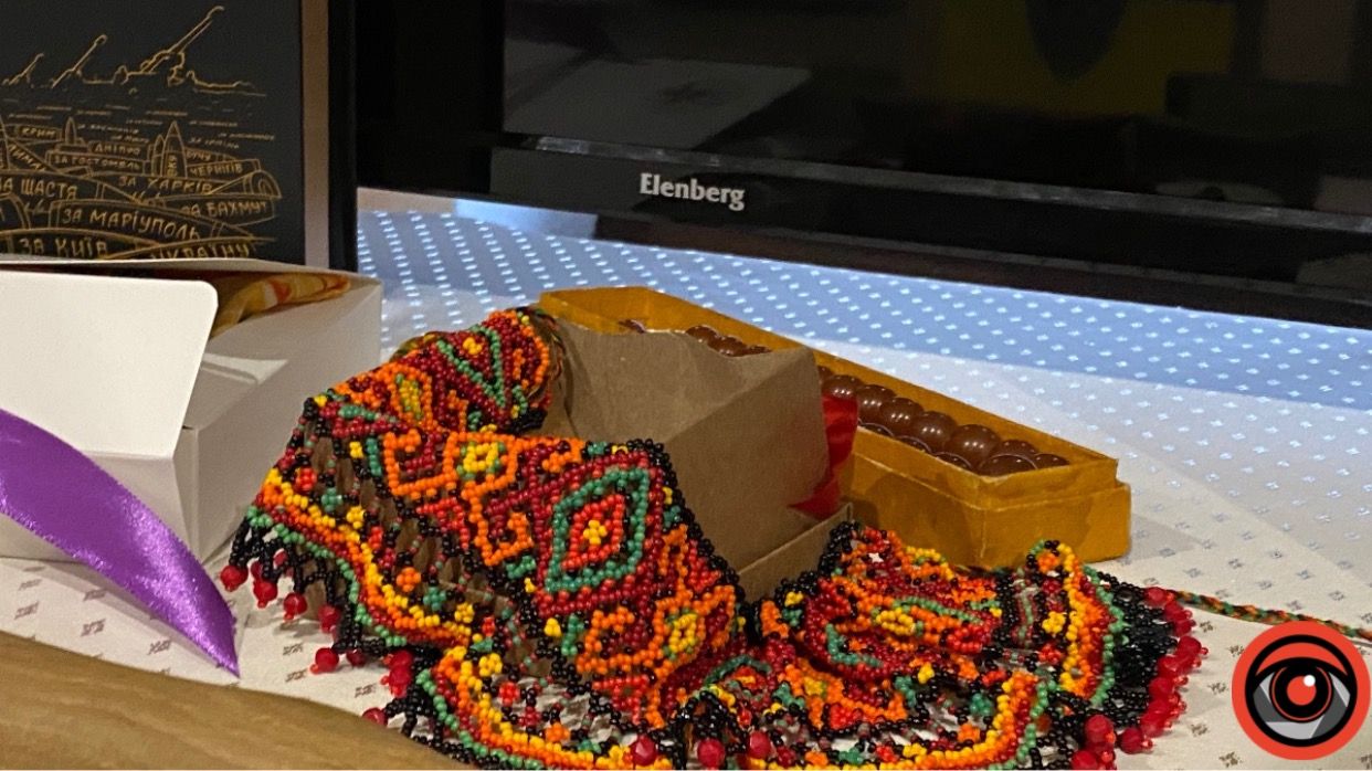 На благодійному аукціоні у Надвірній виручили майже 400 тис грн 8