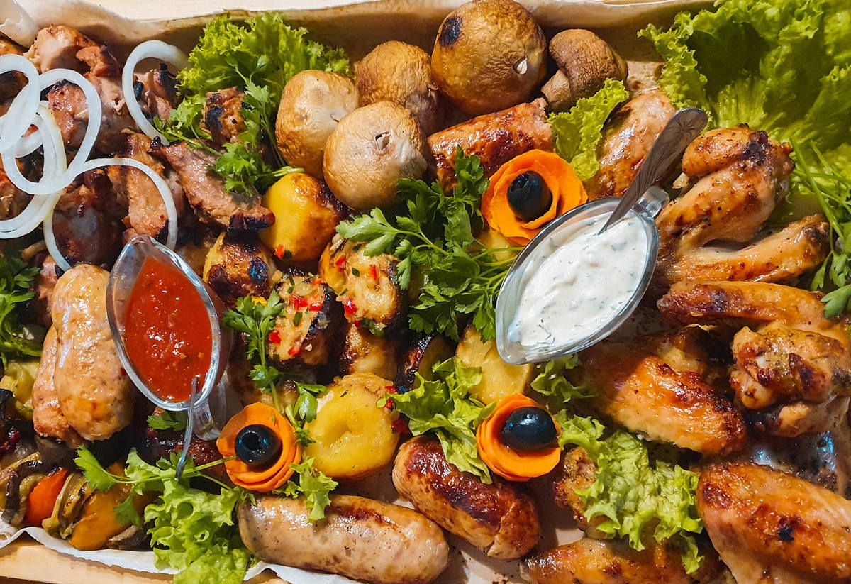 Кафе "Звенислава-Чіпок": найсмачніші страви на мангалі, фантастичний бограч і неперевершений банош 4