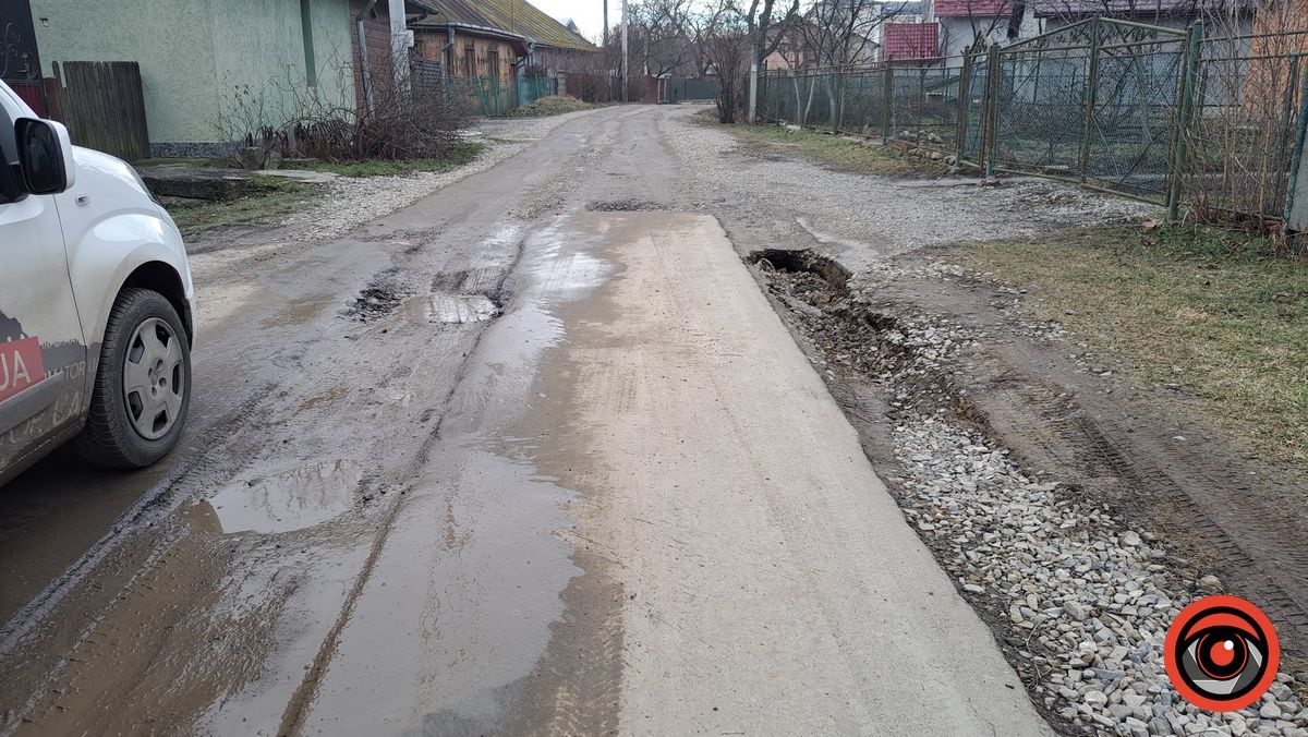 На вул. Войнаровського вкотре утворилося провалля 1