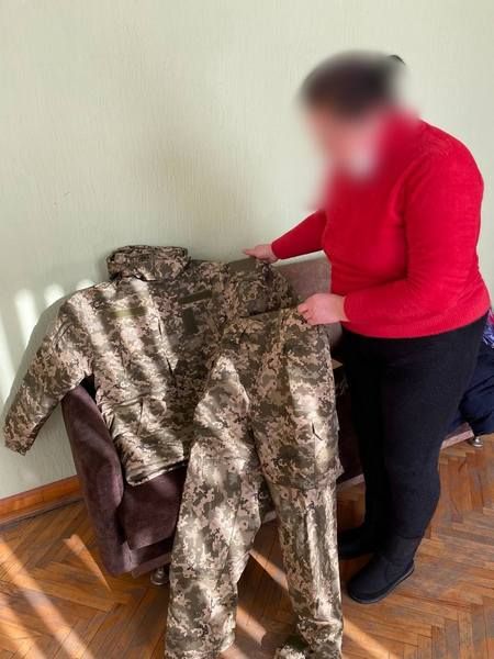 Працівники міської ради Городенки передали одноденний заробіток для воїнів 4