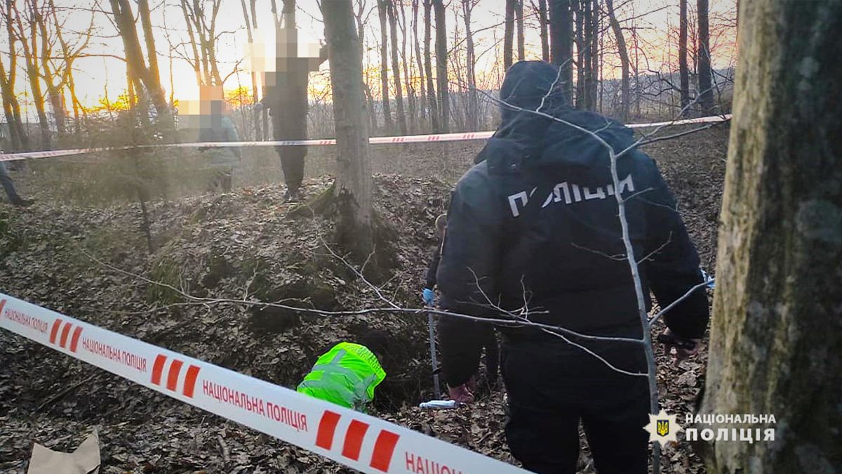 На Надвірнянщині брат задушив сестру та закопав у лісі | Поліція затримала підозрюваного 4