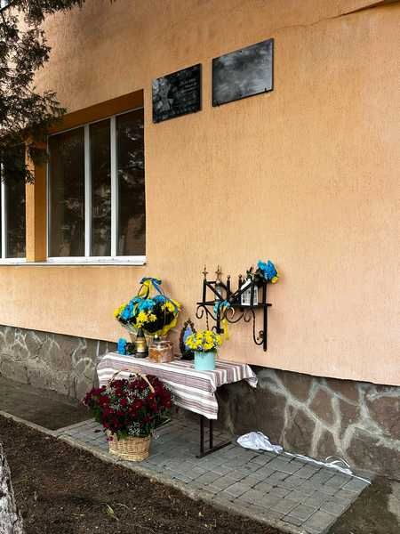 У Підгайчиках відкрили меморіальну дошку Миколі Деделюку 3