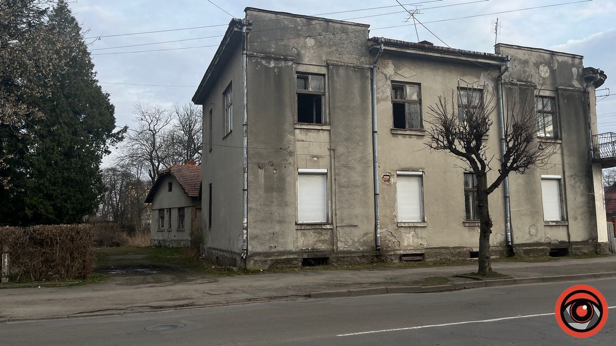 У Коломиї на аукціон виклали будинок Кос-Анатольського 8