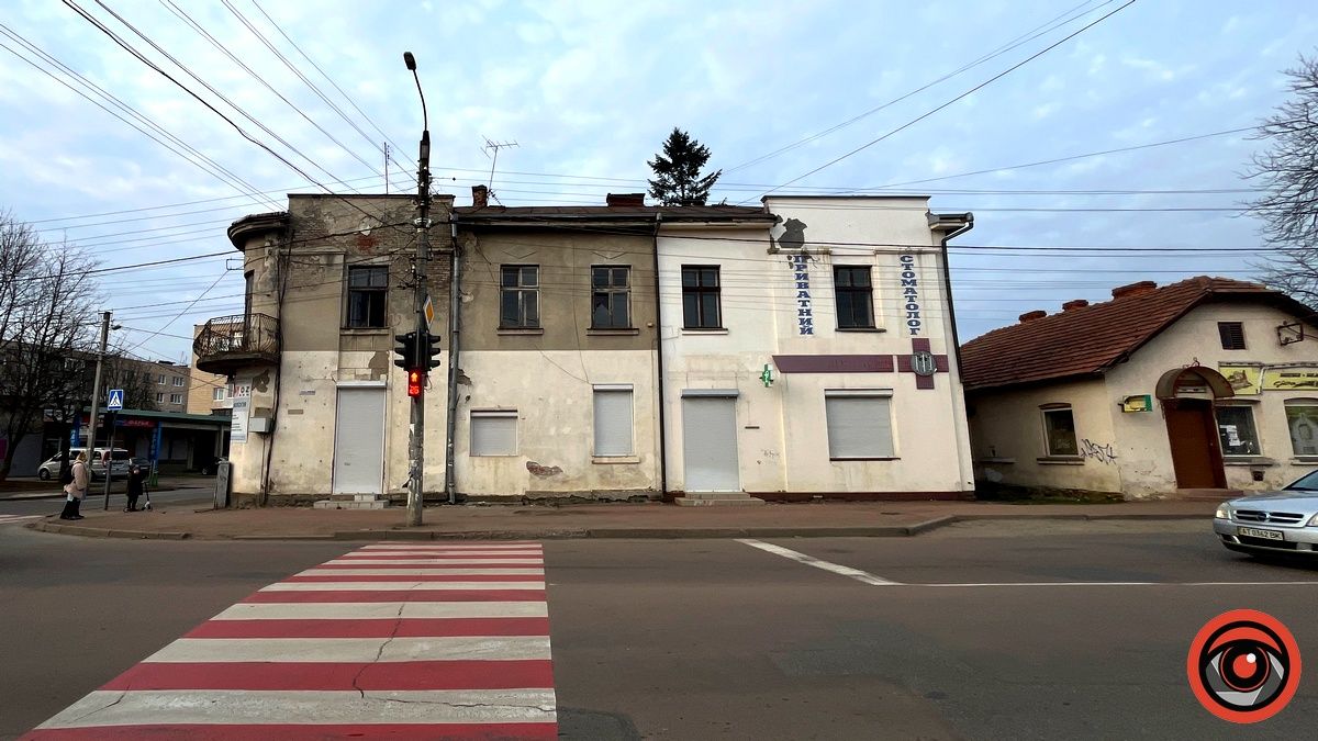 У Коломиї на аукціон виклали будинок Кос-Анатольського 2