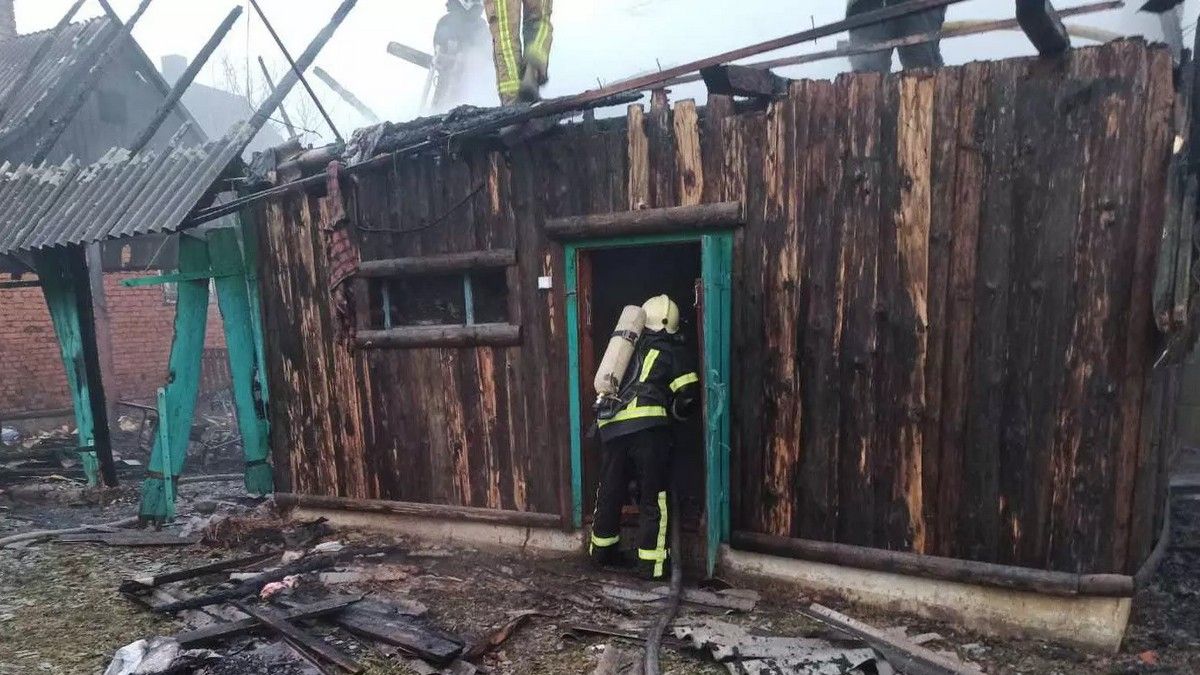 На світанку горів господарський комплекс на Надвірнянщині