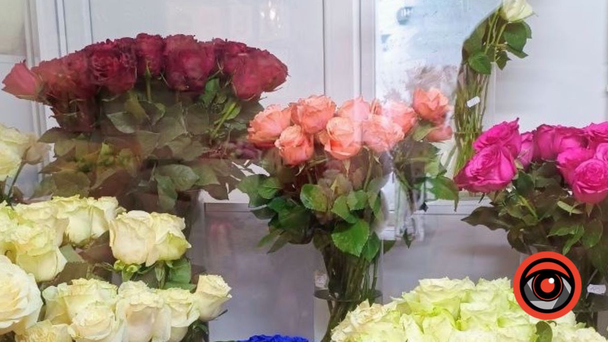 Скільки у Косові коштують троянди та тюльпани 14 лютого 3